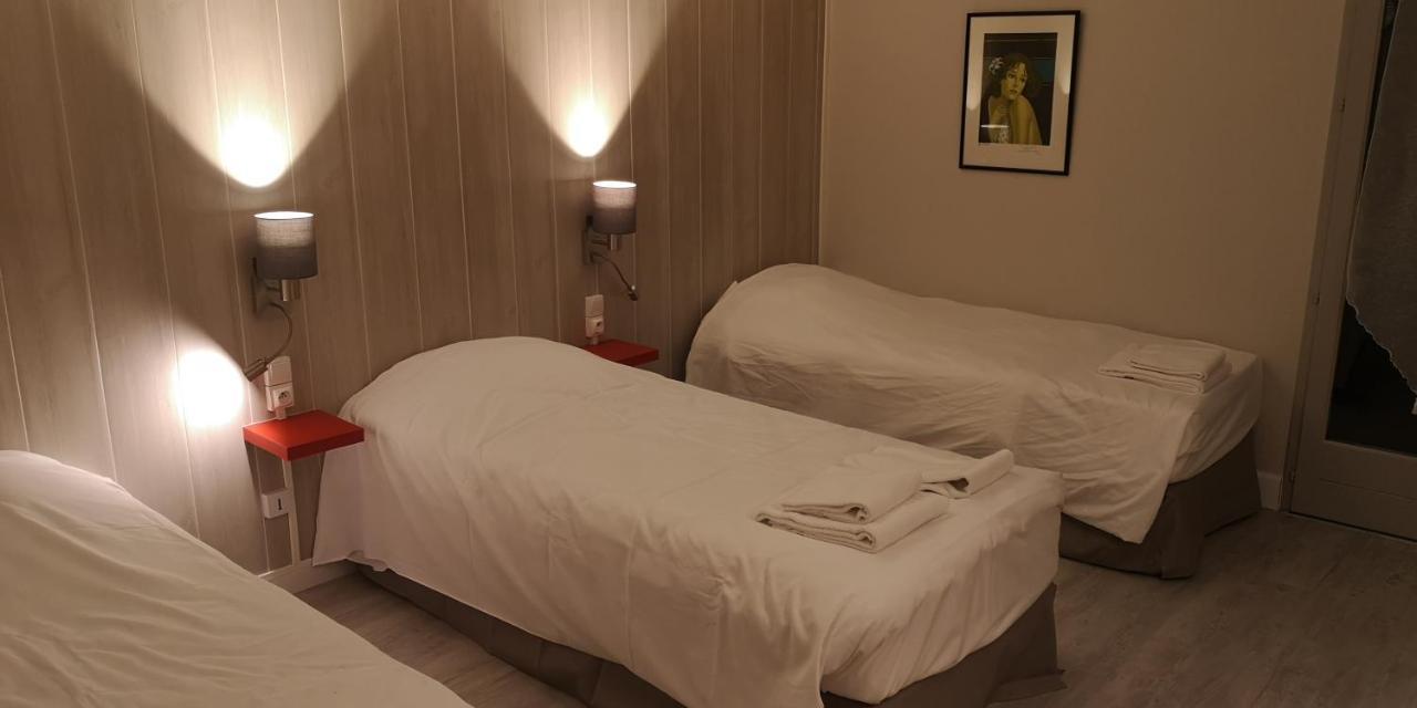 Hotel Du Cheval Blanc Cerizay Zimmer foto